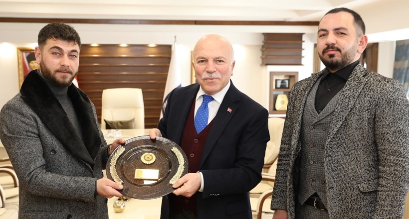 Başkan Sekmen'e Teşekkür Ziyareti