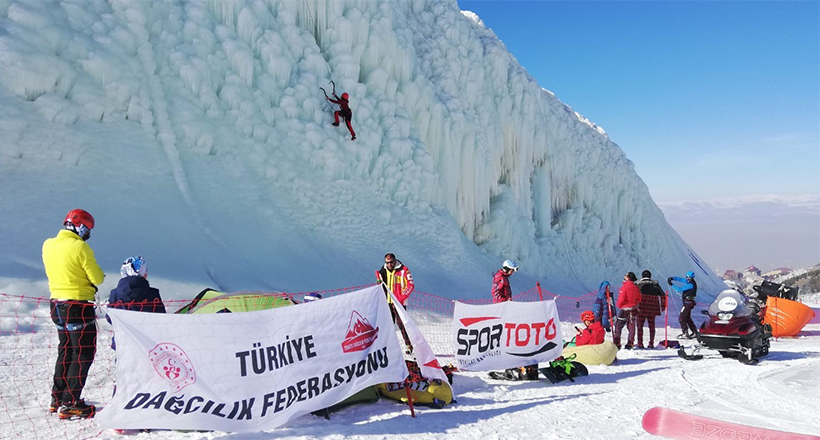 Buz Tırmanışı İçin Nefesler Tutuldu