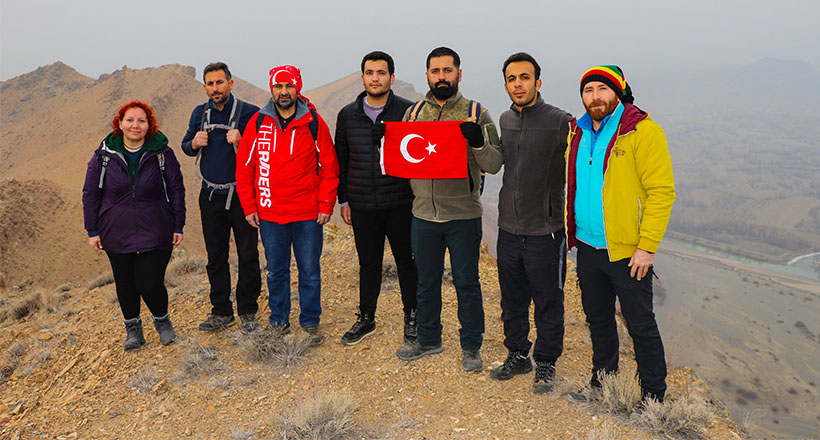 Şehitler İçin Kızıldağ'a Tırmandılar