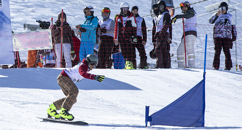 Erzurum'da Snowboard Heyecanı