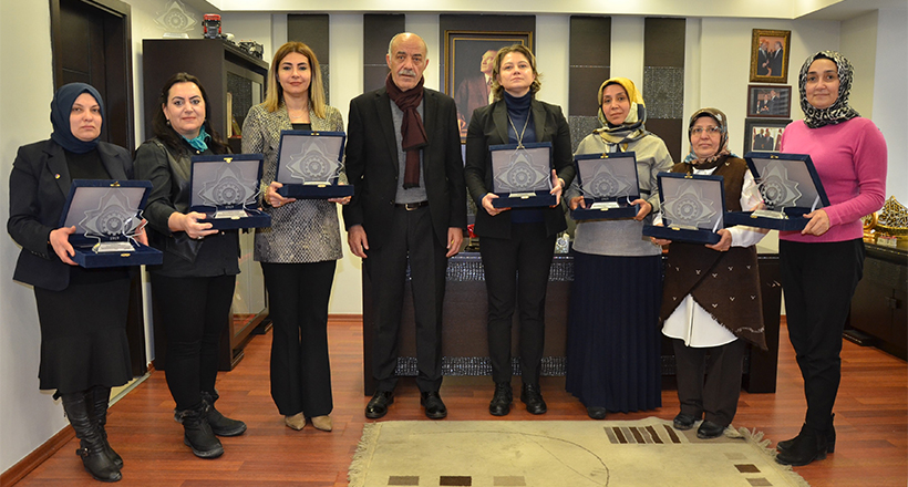 Yücelik’ten Kadın Girişimcilere Plaket